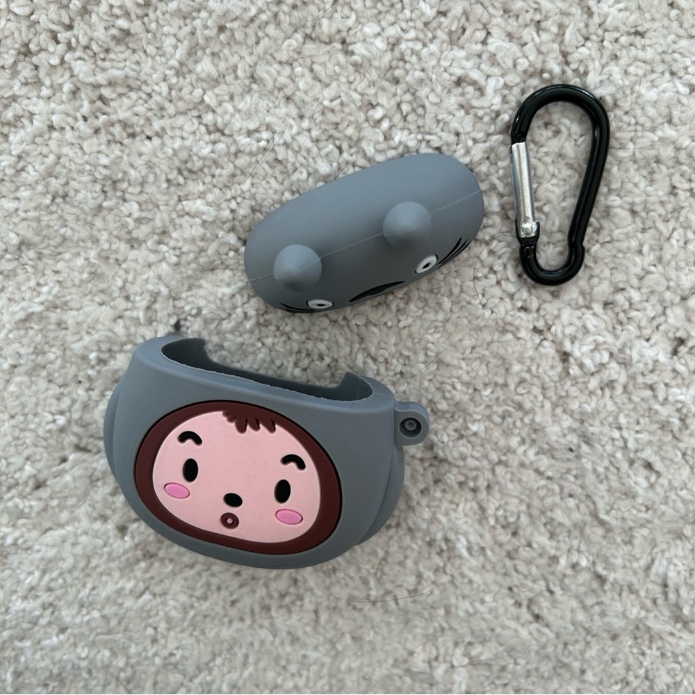 AirPod Gen 1/2 Protective Case - Picture 9 of 10